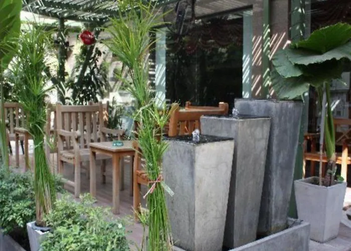 Lodge Bangkok Loft At Nana Station Bangkok