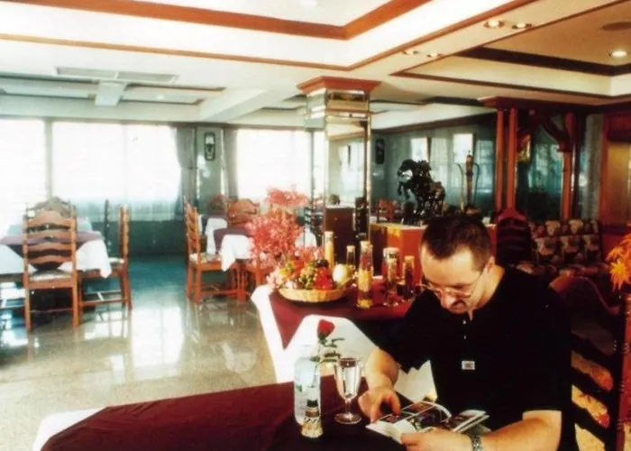 Lodge Bangkok Loft At Nana Station Bangkok