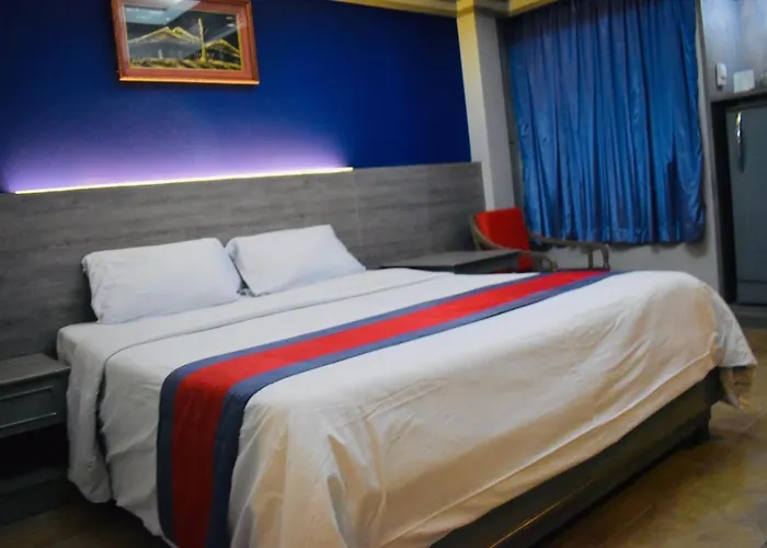 Bangkok Loft At Nana Station Lodge *